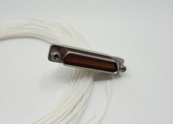 J30Jシリーズのコネクタ 直角型37コンタクト 女性用ソケット